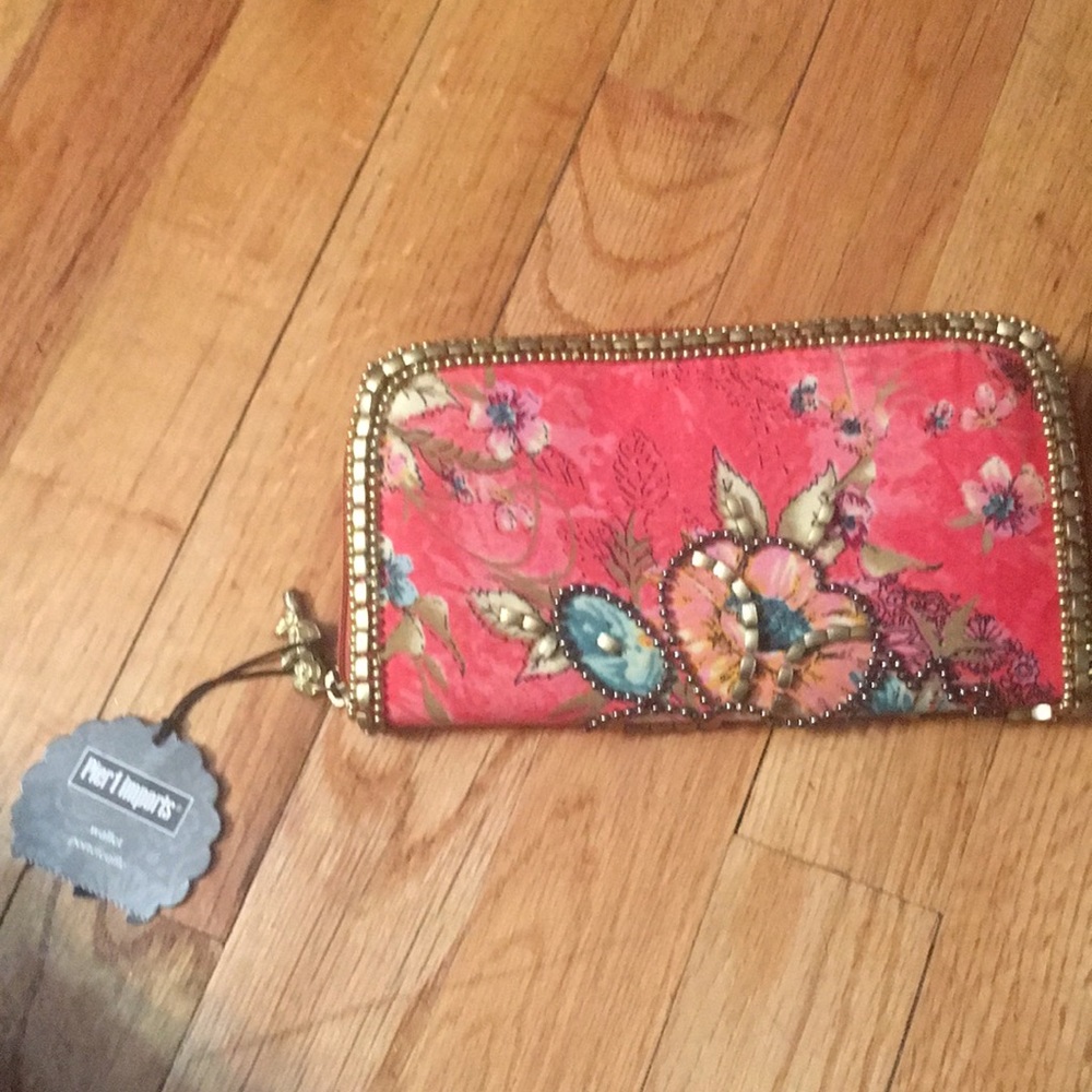Pier 1 imports wristlet - Picture 1 of 3